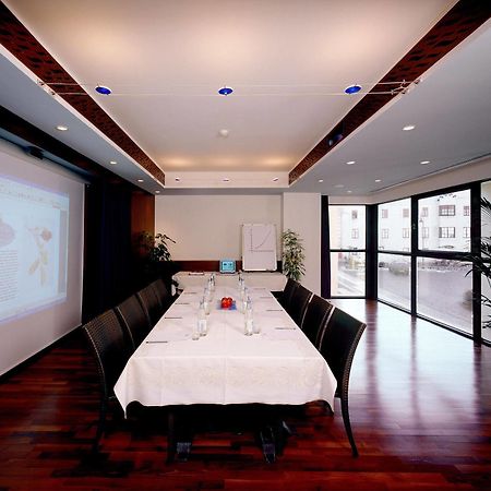 Hotel Krone - Eat, Drink, Stay Bressanone Bagian luar foto