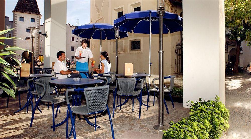 Hotel Krone - Eat, Drink, Stay Bressanone Bagian luar foto