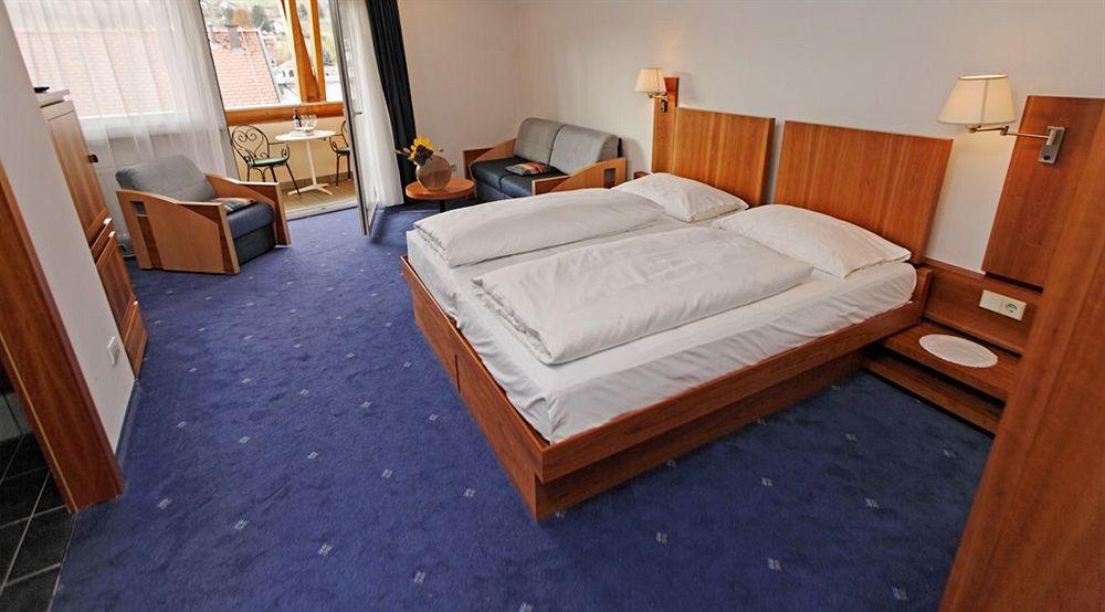 Hotel Krone - Eat, Drink, Stay Bressanone Bagian luar foto