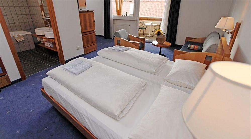 Hotel Krone - Eat, Drink, Stay Bressanone Bagian luar foto