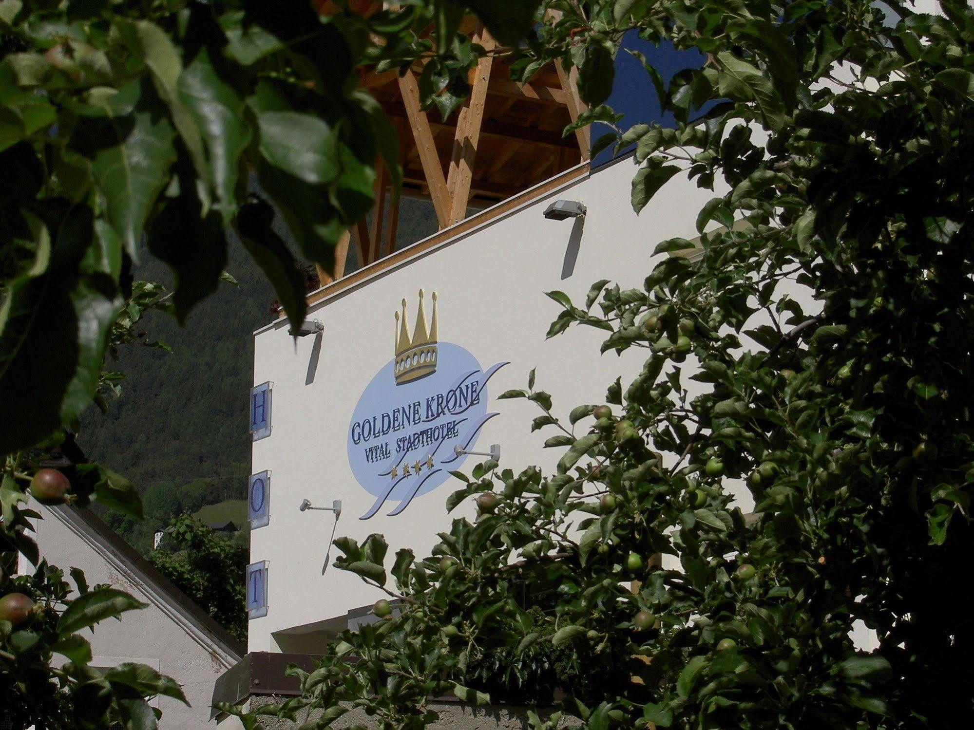 Hotel Krone - Eat, Drink, Stay Bressanone Bagian luar foto