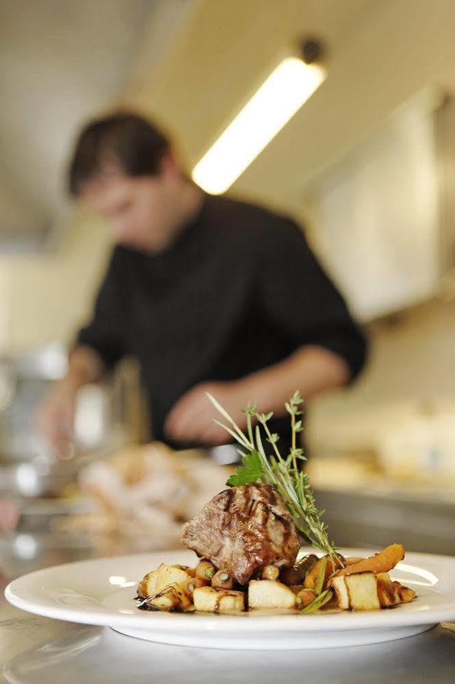 Hotel Krone - Eat, Drink, Stay Bressanone Bagian luar foto