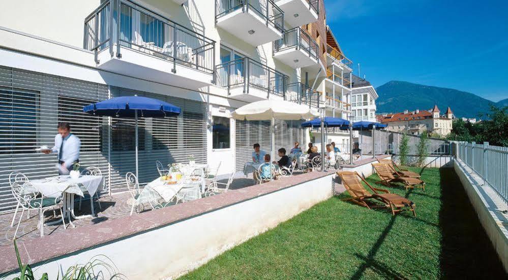 Hotel Krone - Eat, Drink, Stay Bressanone Bagian luar foto
